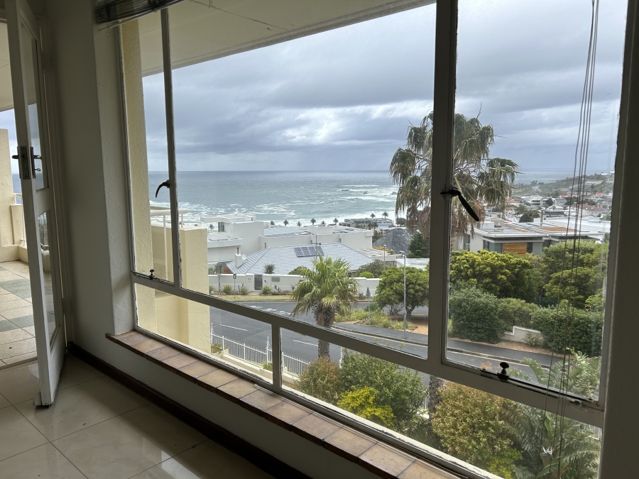 To Let 2 Bedroom Property for Rent in Camps Bay Western Cape